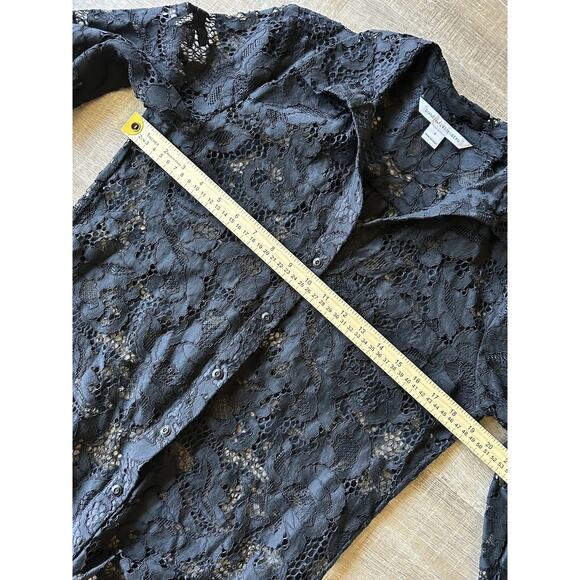 Diane von Furstenberg DVF Black Lace Blouse women's 6 Button Down Sheer LS - Picture 11 of 15